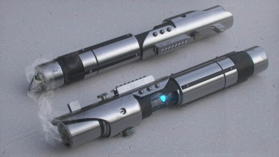68-161215-light-saber.jpg