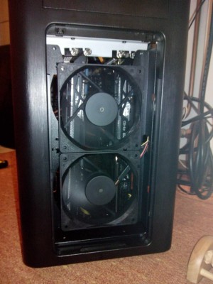 2x intake fans blowing over 2x 780Ti